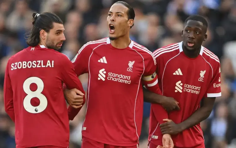 يُزعم أن الأندية الكبرى تُسرّع وتيرة التحرك! ليفربول على الأرجح في صدد تمديد عقد نجم الدفاع.